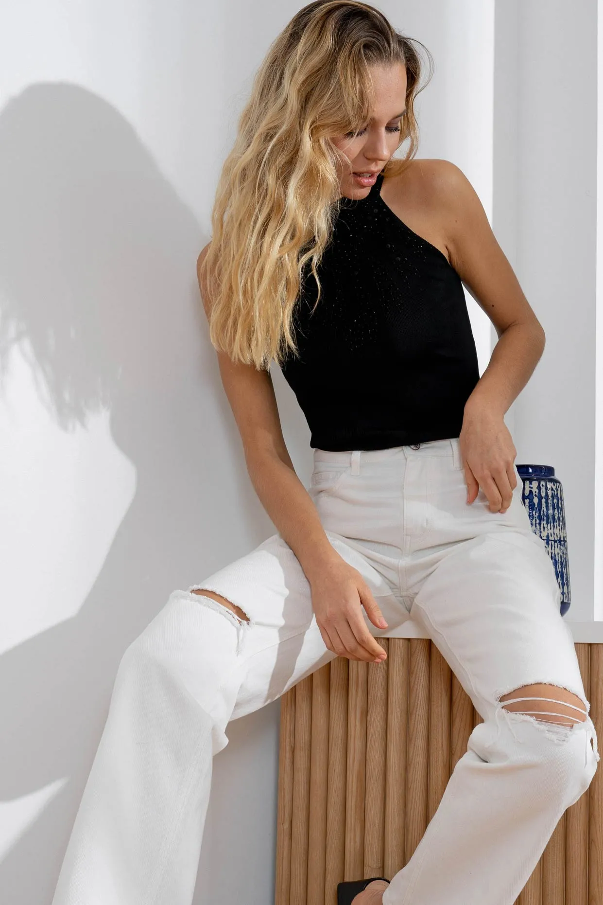 Cindy.h  Wide-Leg Ripped Denim Jeans