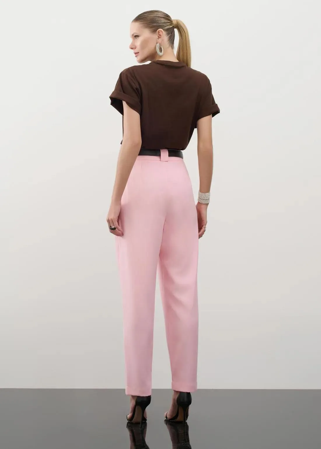 Lore - Carrot Pants Basic Tailoring