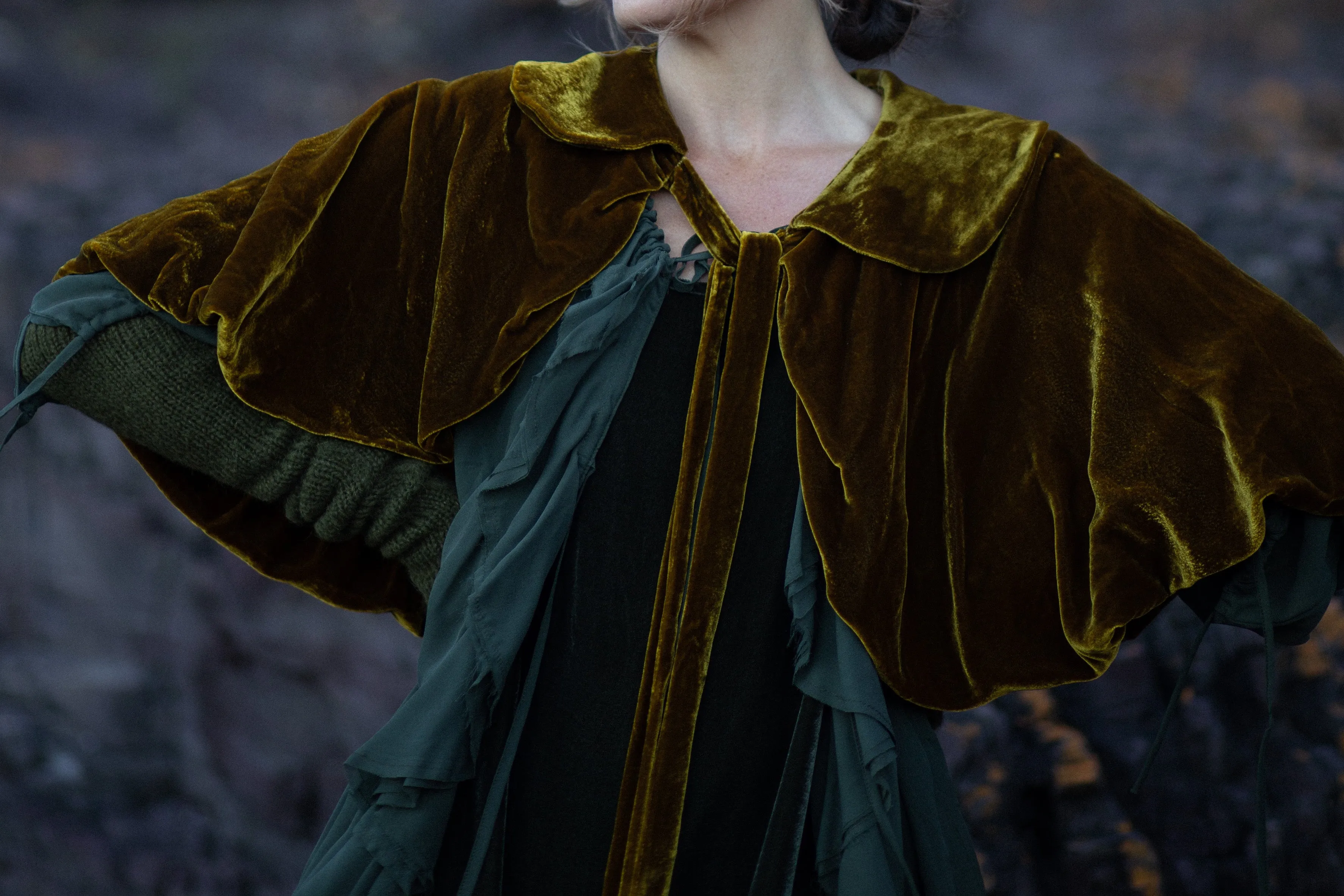 Silk velvet cocoon capelet - Old gold